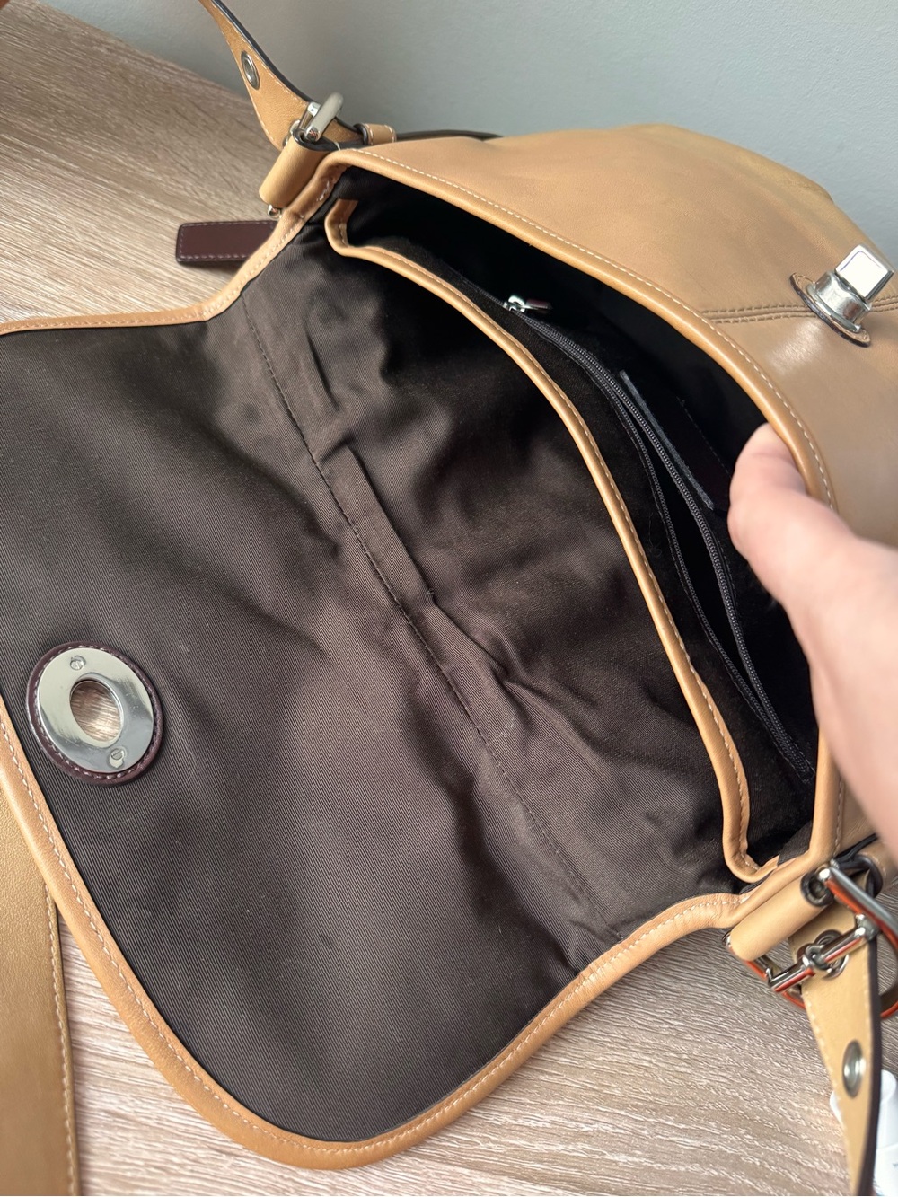 Y2K Coach Vintage Legacy Leather Turnlock Flap Duffle Bag Tan Crossbody F15170 - Picture 10 of 13